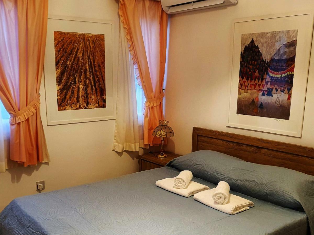 Easystay Two Bedroom Apartment Larnaca Bagian luar foto