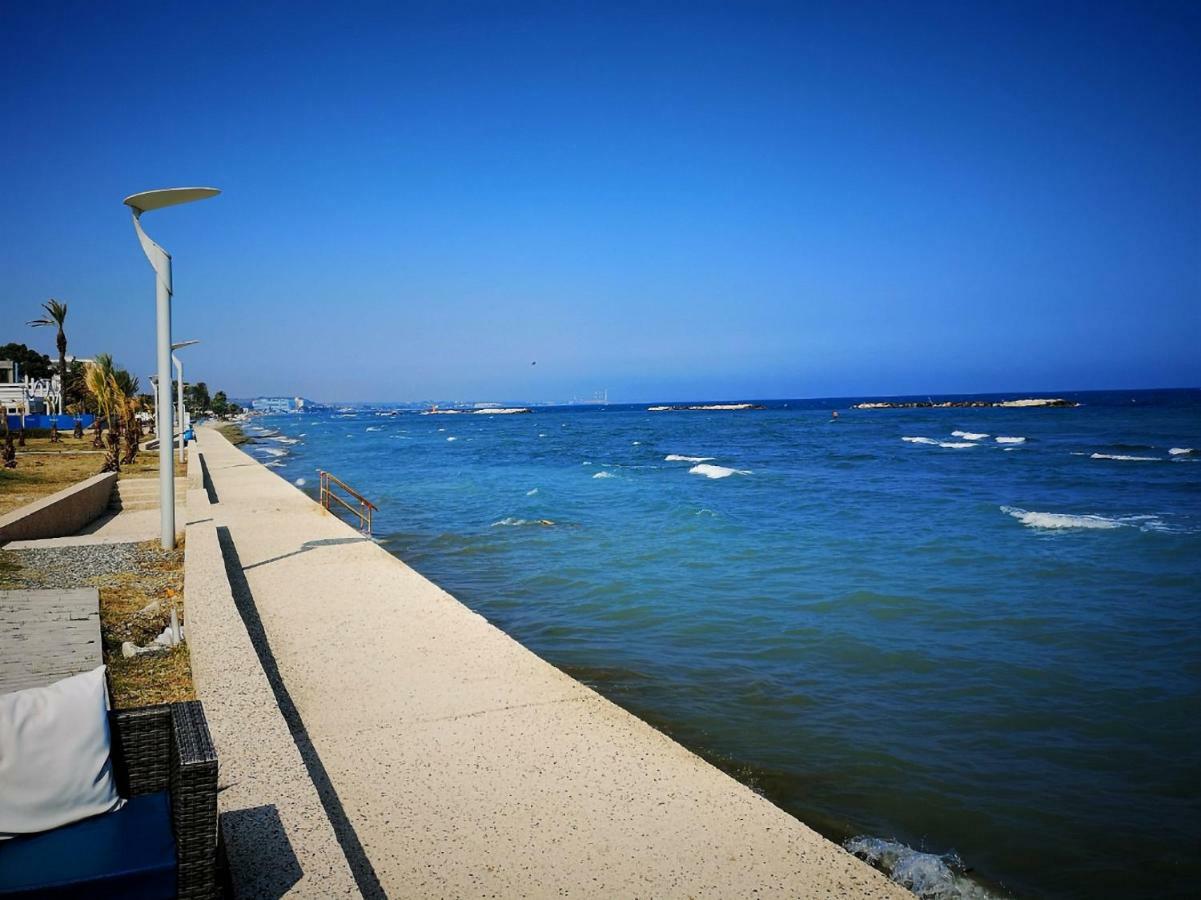 Easystay Two Bedroom Apartment Larnaca Bagian luar foto